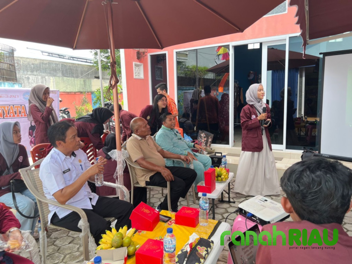 Inovasi Produk Jahe Merah, KKN Kelompok 13 Univrab taja Edukasi Pembuatan Jahe Instan di Tirta Siak